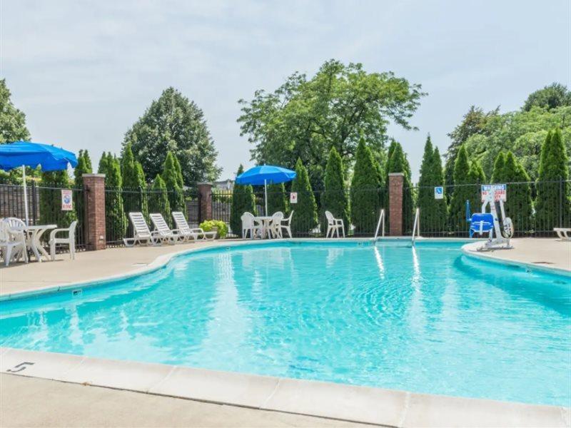 Baymont By Wyndham Indianapolis South Hotel Екстериор снимка