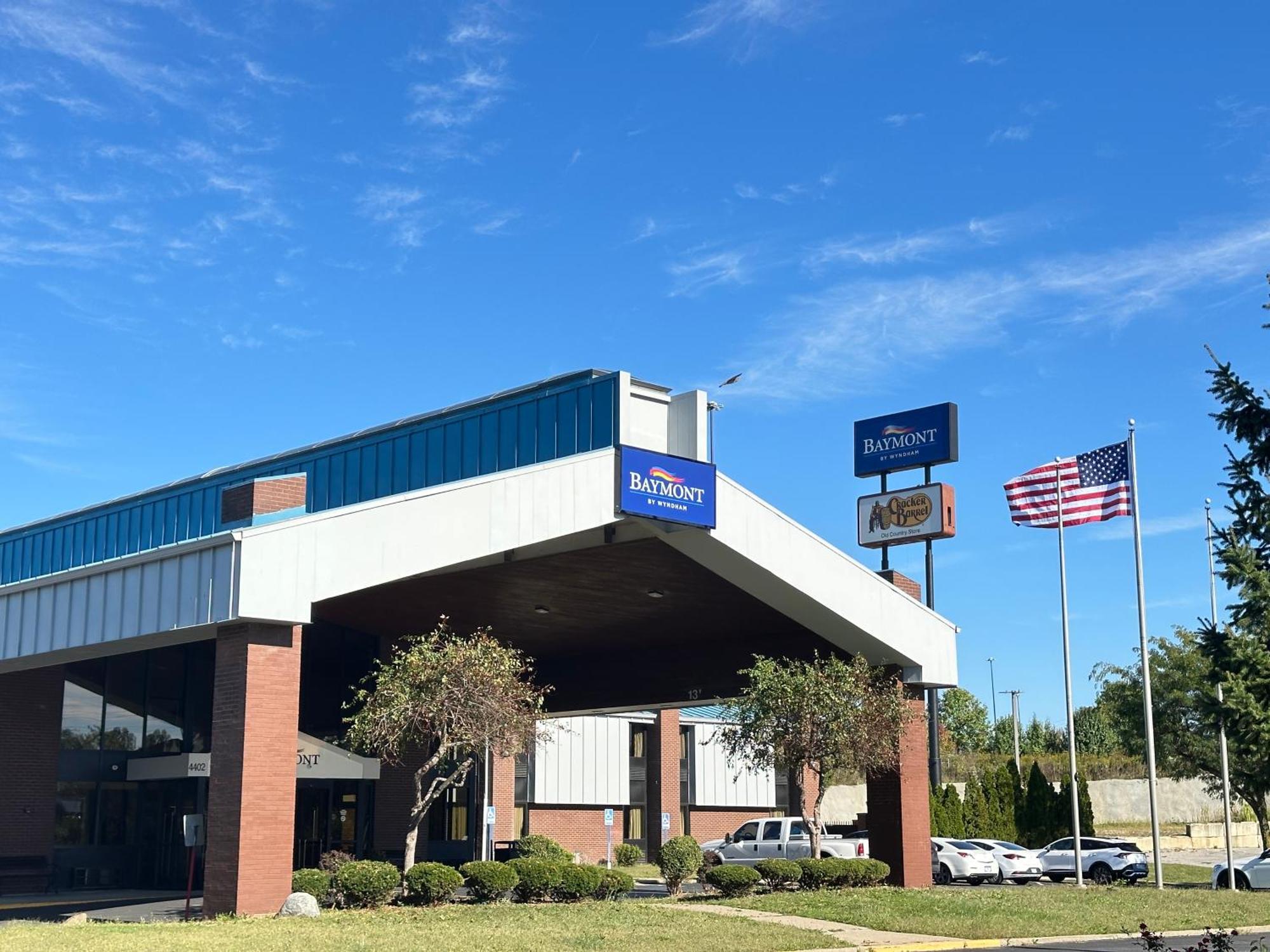 Baymont By Wyndham Indianapolis South Hotel Екстериор снимка