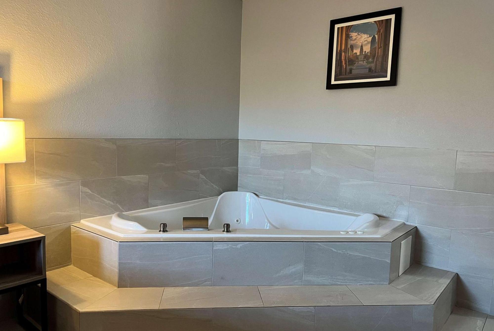 Baymont By Wyndham Indianapolis South Hotel Екстериор снимка