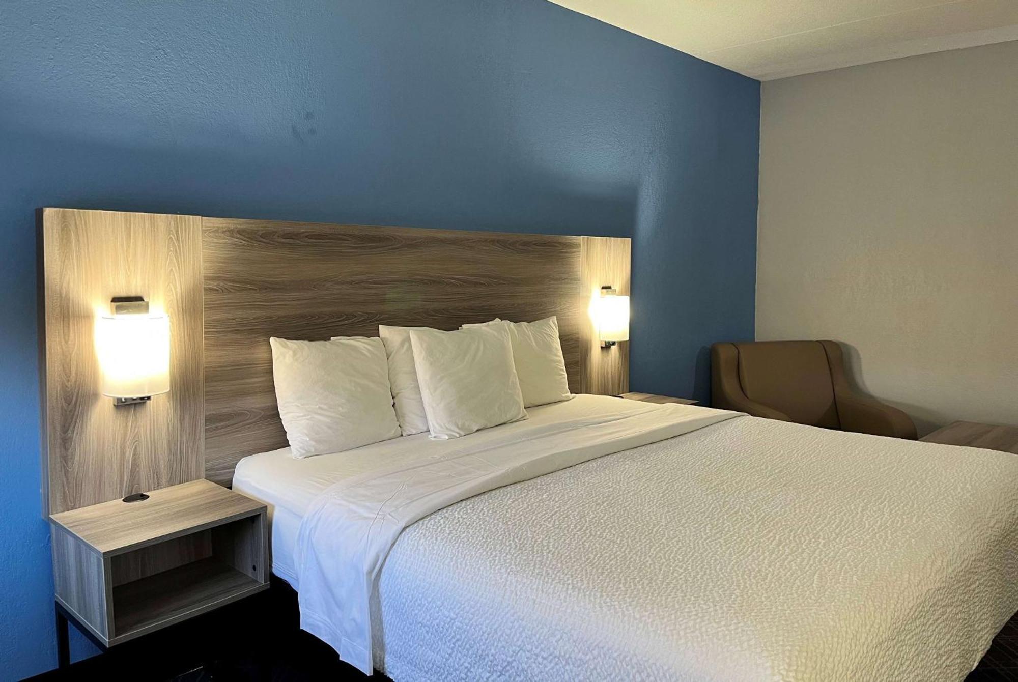 Baymont By Wyndham Indianapolis South Hotel Екстериор снимка
