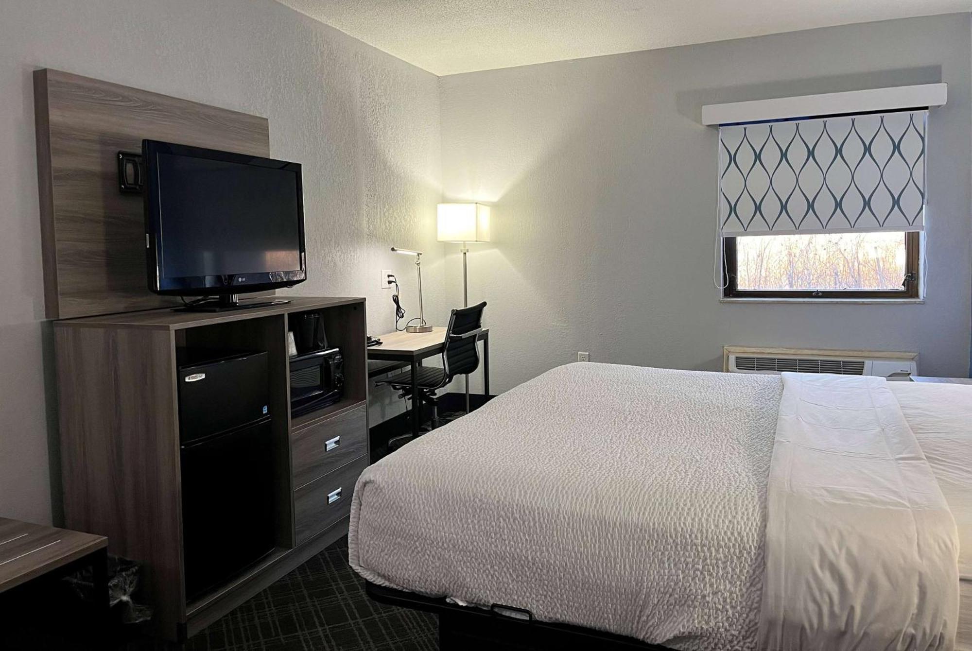 Baymont By Wyndham Indianapolis South Hotel Екстериор снимка