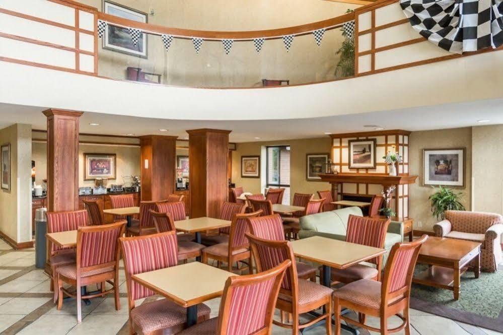 Baymont By Wyndham Indianapolis South Hotel Екстериор снимка